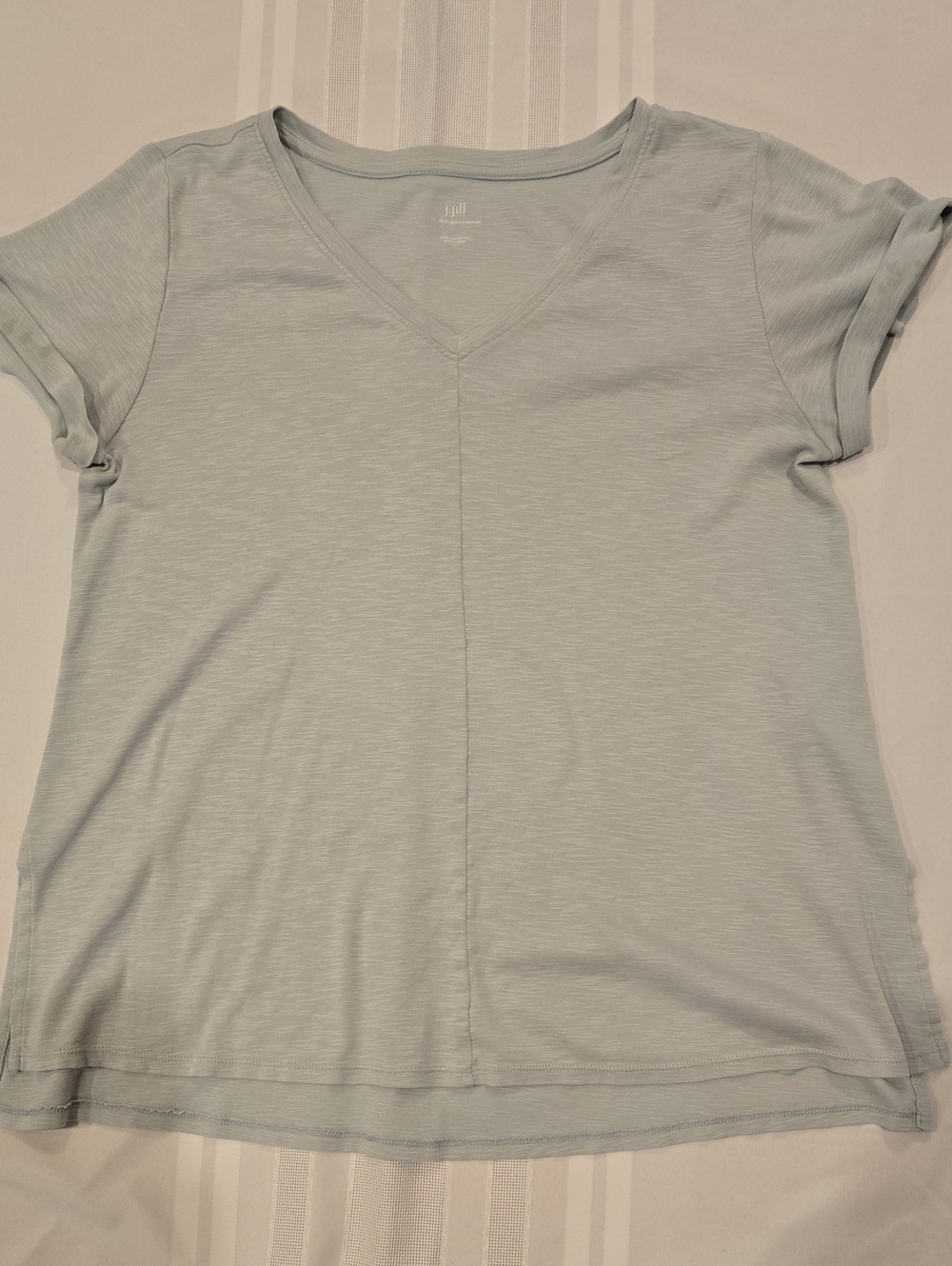 J. Jill Pale Green V-Neck Short Sleeve Tee